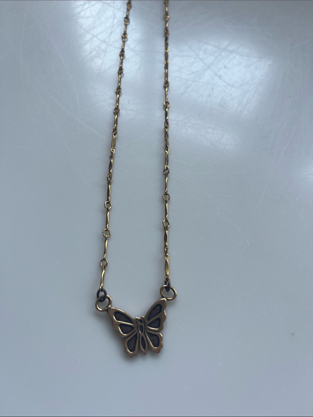 Vintage Delicate Butterfly Pendant Necklace - Gold Tone